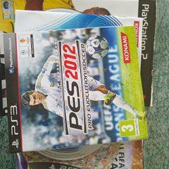 ps2 ps3 ps4 soccer game disc and manuals , covers free