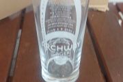franciscan well,,archway larger 1/2 pint glass ,buyer collects or pays postage thank you, sold as is.