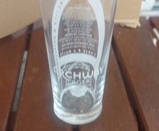 franciscan well,,archway larger 1/2 pint glass ,buyer collects or pays postage thank you, sold as is.