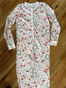 Leigh Tucker Christmas onesie 31-32" excellent condition!!