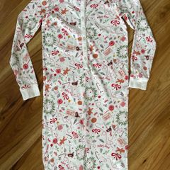 Leigh Tucker Christmas onesie 31-32" excellent condition!!