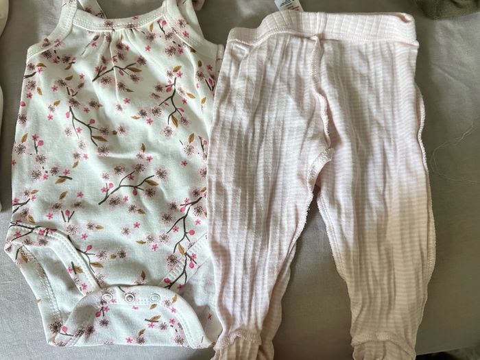 Baby girl, sleep suits