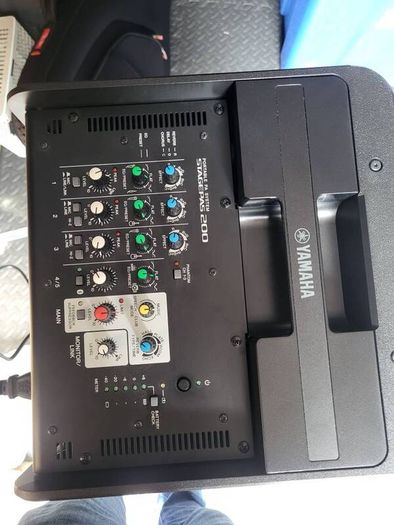 Yamaha Stagepas 200BTR Battery Powered