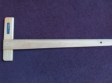 T- Square 66.5 cm
