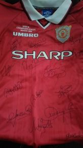 manchester united signed champions league shirt