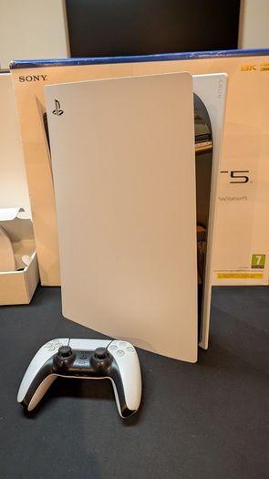 PlayStation 5 Disc Edition