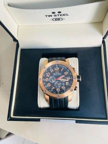 Tw steel Grandeur Tech rose gold
