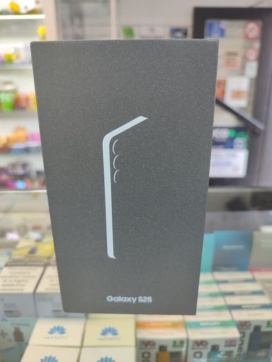 Samsung S25  128gb Brand  New Sealed Pack  Unlock Sim Free
