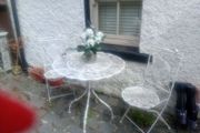 garden table and chairs