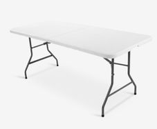 Folding table