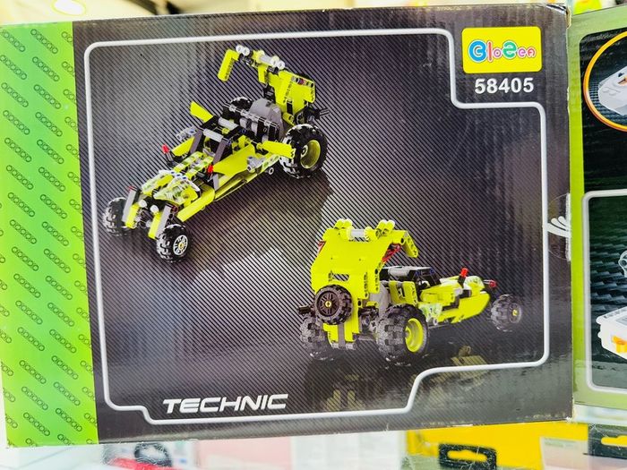 Desert mirage & RC tracked racer