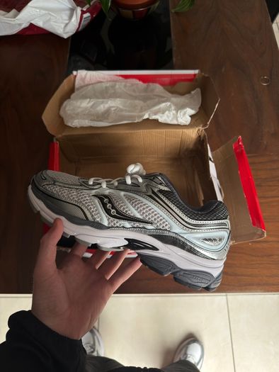 Saucony