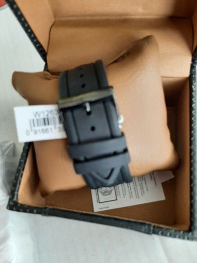 New Guess steel watch in Box