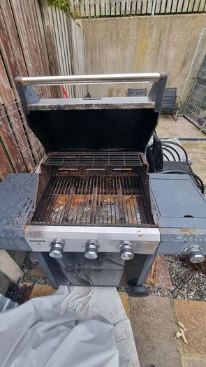 Free gas barbecue