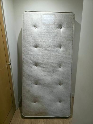 Single bed