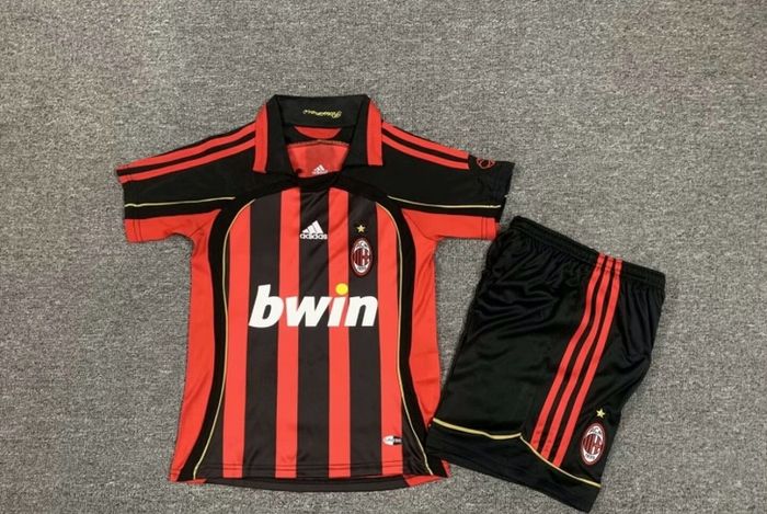 Retro football kits