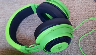 Razer Earphones & Hard Case