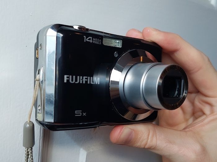 Fujifilm Finepix AX300 Y2K Retro Digital Camera