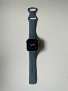 Fitbit Versa 4 Smartwatch