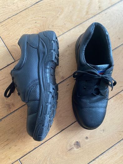 Work shoes