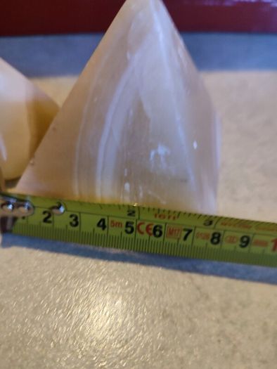 Lovely Set Of 2  Alabaster Pyramids As Paperweight Or Decorative Ornament.