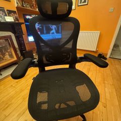 Office chair with back support