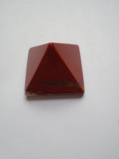Red Jasper pyramid,Gemstones,Crystals,Healing crystals