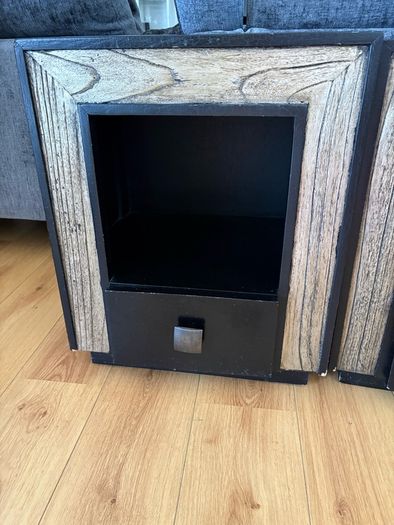 2 x Bedside Cabinets