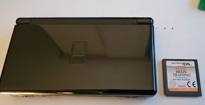 Black Nintendo DS lite