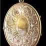 Large Antique Victorian 15ct Gold Engraved Locket Image 4