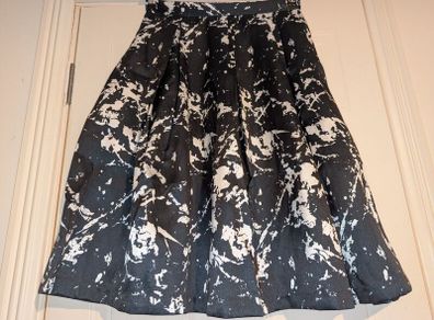 Stunning print midi skirt from Lucy & Co