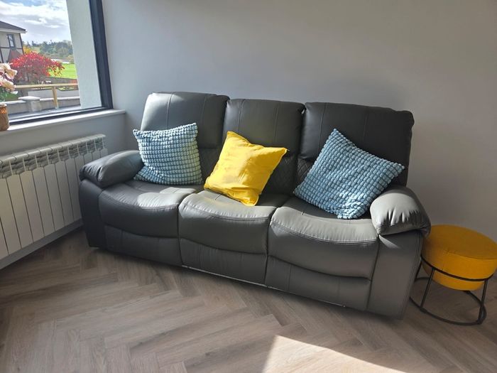 NEW Recliners Leather Couches 3+2 AND CORNER SETS In Different Design And Varities, Instock
