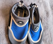 Water shoes