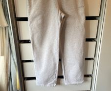 ARITZIA  joggers
