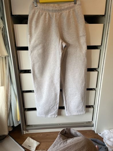 ARITZIA  joggers