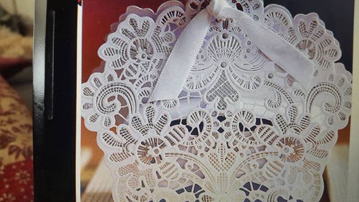 Gold lace effect favor Boxes