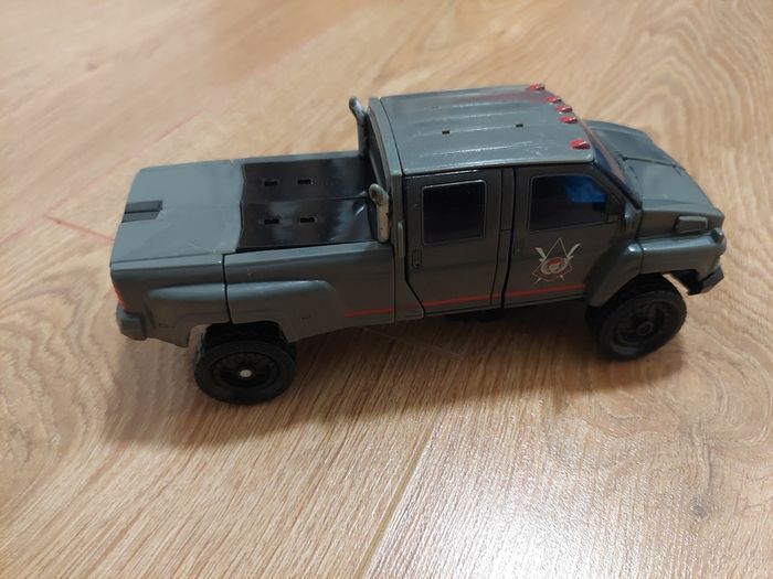 Transformer Ironhide