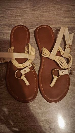 Women shoes