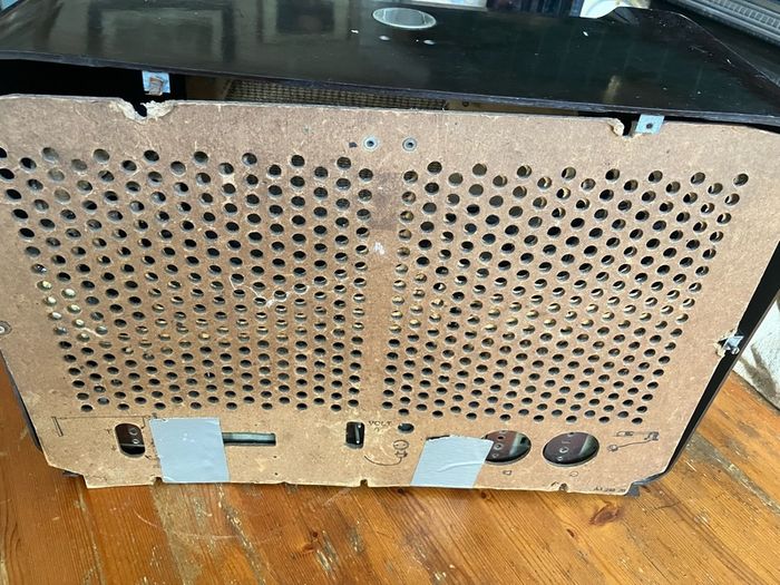 art deco style radio