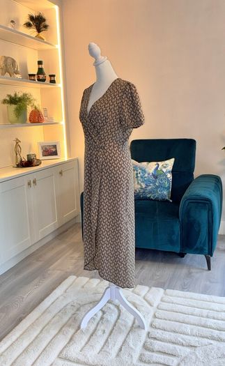 Brand New Emery Rose Wrap Front Geometric Midi Dress - Size M / UK 10 / EU 38