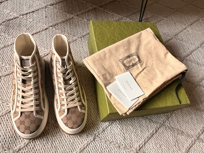 Gucci Men GG High-Top Sneakers. Authentic UK 9.5