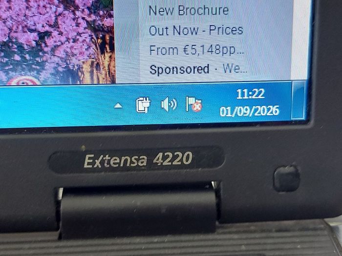 ACER EXTENZA 4220, Vintage, Intel Celeron CPU 530, 1.73GHZ, 32bit, 512mb Ram, 65GB HDD, Windows 7,  Firefox, Opera, Chrome and VLC
