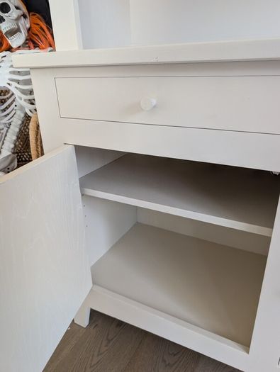 Kitchen Oak Dresser in Ivory/Creme