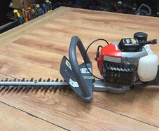 Robin hedge trimmer