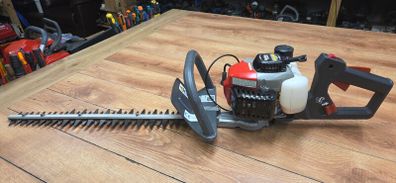 Robin hedge trimmer