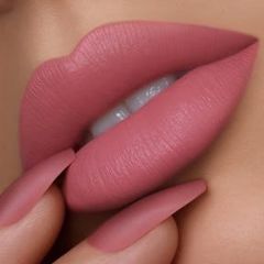 BNIB sigma matte liquid lipstick in BEHOLD