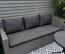 2x garden seats