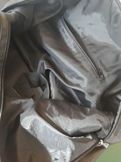 Luxury Leather big hand bag for sale.In good condition.