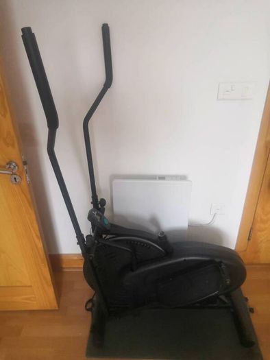 Cross trainer