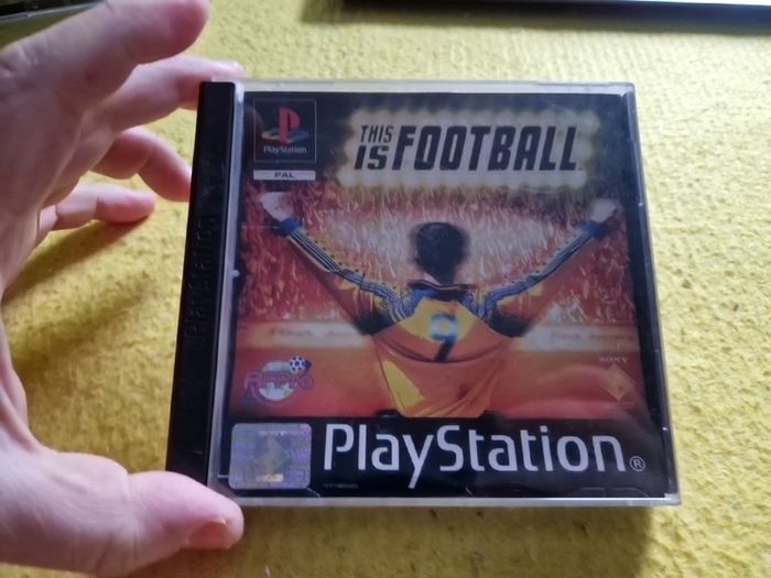 This is football PlayStation1 Ps1 PlayStation2 Ps2 Games Original